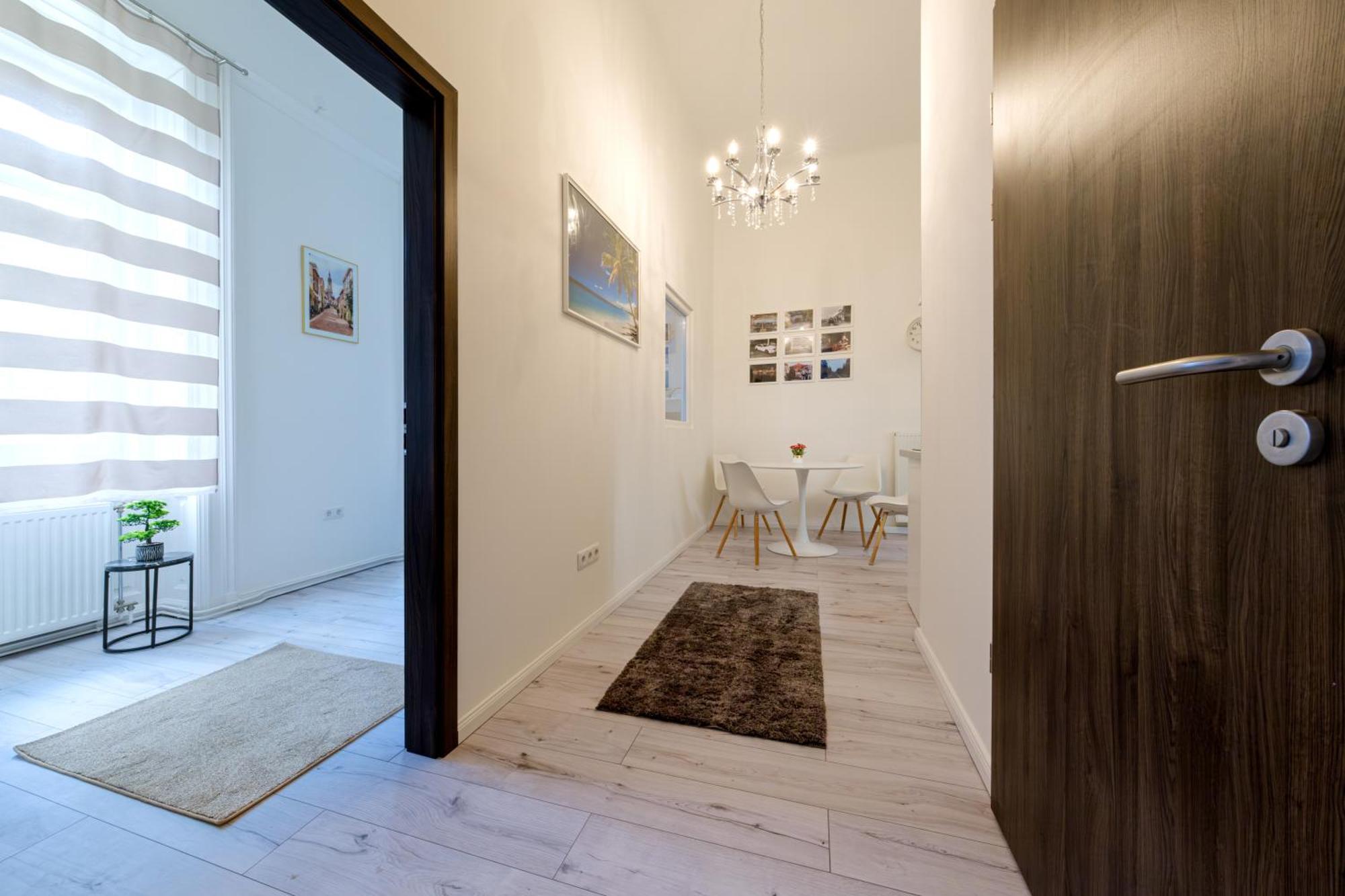 Soho Downtown Apartment บูดาเปสต์ ภายนอก รูปภาพ